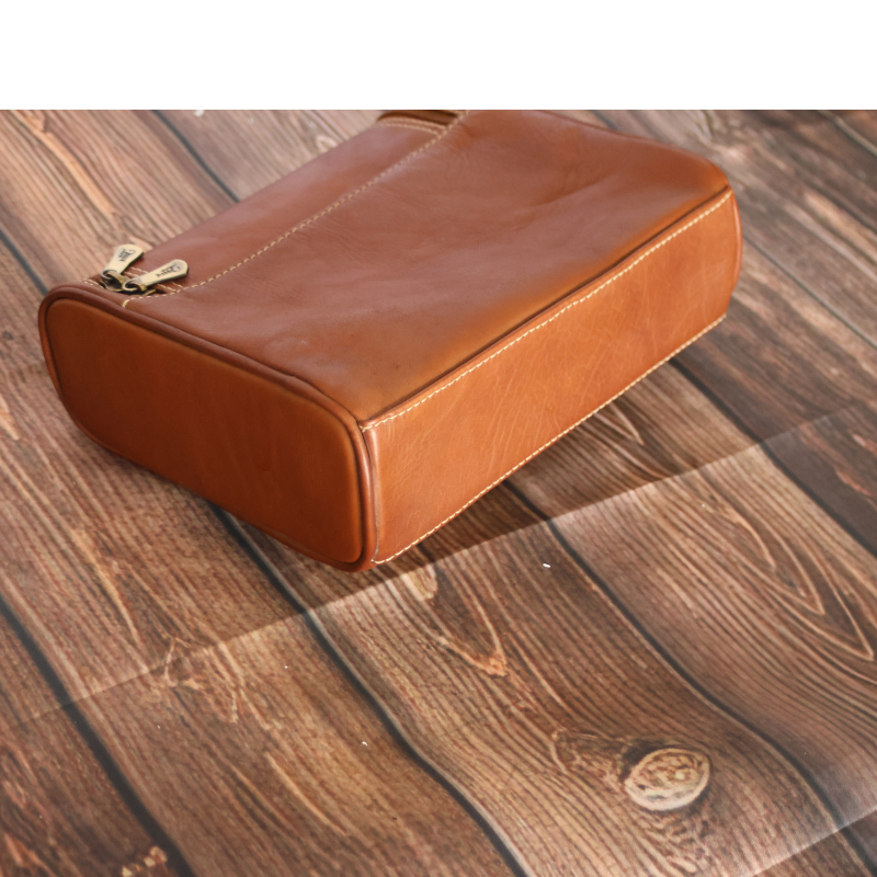 Links and Kings hanging Travel Toiletry Kit Tan Leather New