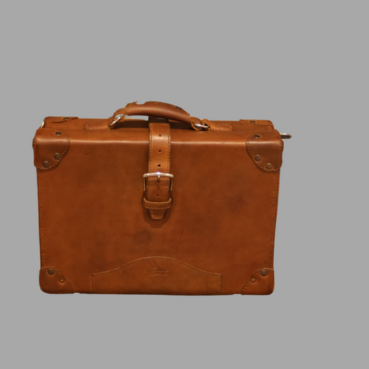 Saddleback Leather Company SLC Small Leather Grandfather Overnight Briefcase – Full-Grain Leather
